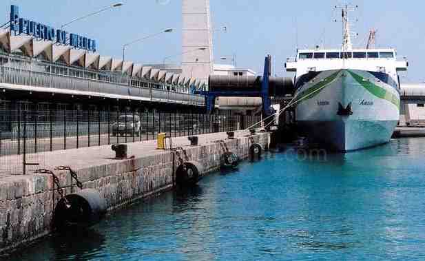 El Puerto decide reducir las tasas de atraque para cruceros entre un 20 y un 30 por ciento