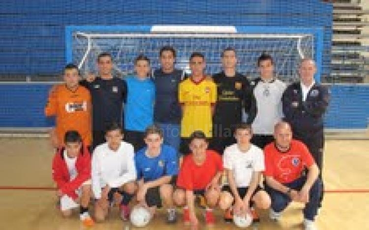 El combinado melillense con Antonio Valdivieso, "Valdi" su entrenador a la cabeza