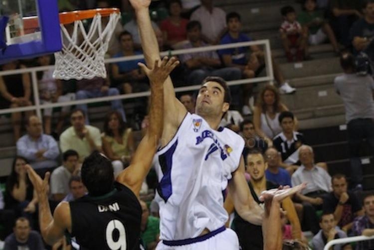 Melilla Baloncesto busca adelantarse en la serie