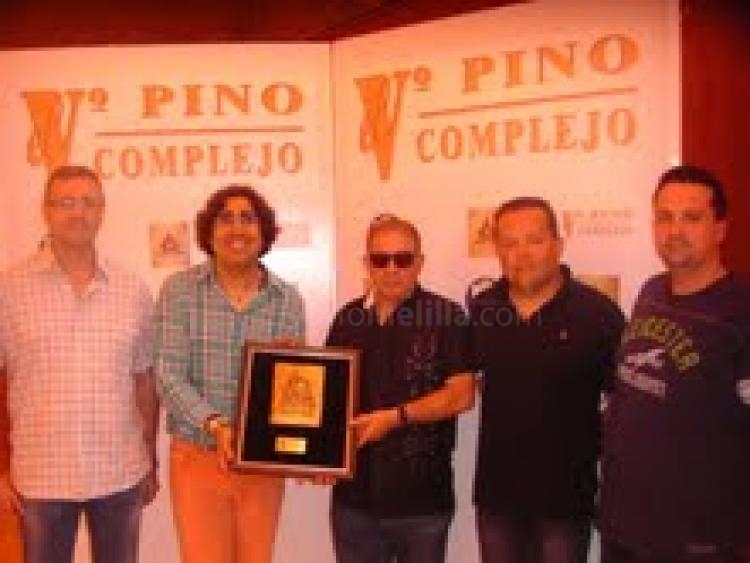Deporte/Sociedad: El Showman , Larry, recibe la metopa de la APDM