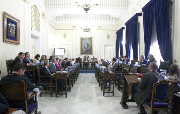 El Pleno ha desestimado la petición del PSOE con los votos a favor del PP