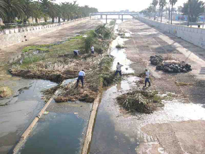 Más salubridad y menos cemento para el cauce del Río de Oro