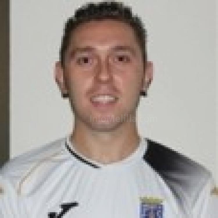Fernan asistido por su hermano Rafita fue el autor del definitivo 3-2 ante Burela