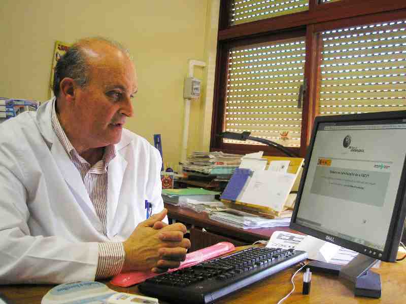 Científicos de la Universidad de Granada prueban nanopartículas magnéticas portadoras de medicamentos contra el cáncer