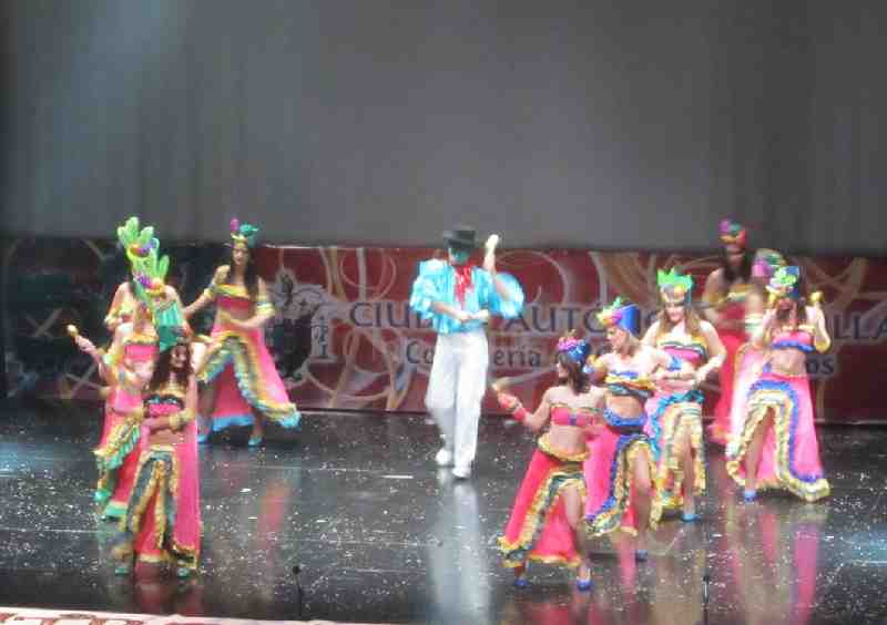 Noelia Gómez, proclamada diosa de ‘El Carnaval 2012’ gracias a su Leyenda de fuego