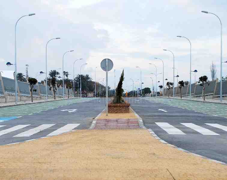 La Ciudad abrirá hoy al tráfico el vial que conectará la carretera Mustafa Arruf con la del aeropuerto