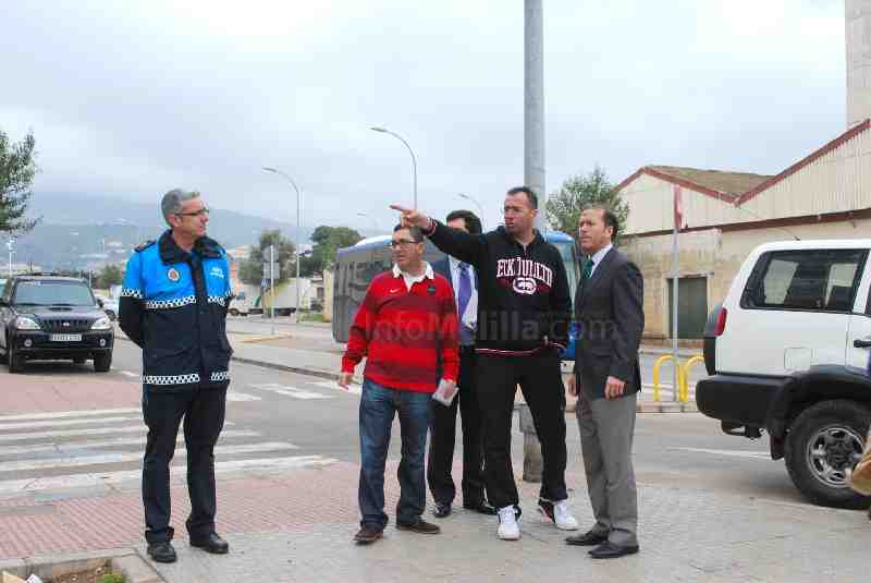 Marín se compromete con los vecinos de 'Nuevo Real' a solucionar las deficiencias de la urbanización