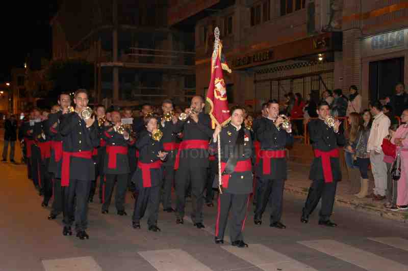 'La Sentencia' y su paso sevillano emocionan en la noche del Lunes Santo
