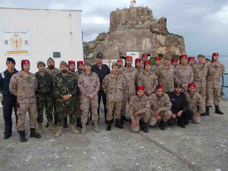 El comandante general visita a los militares destacados en islas y peñones