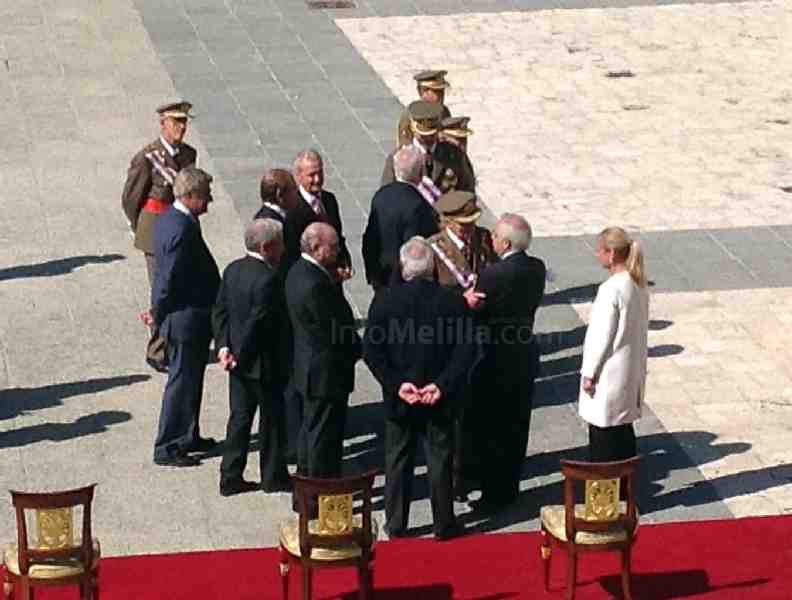Imbroda conversando con Su Majestad el Rey