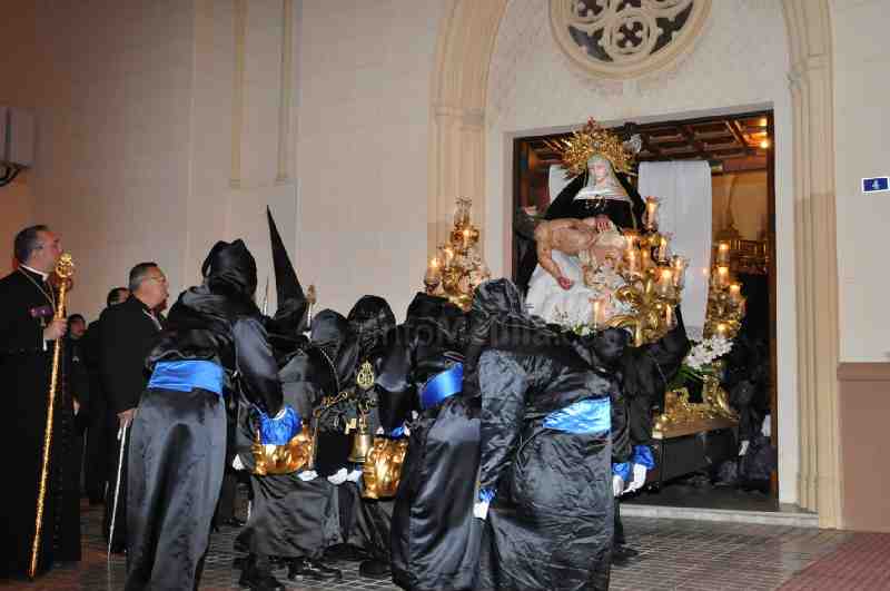 La Piedad llora la muerte de su hijo Jesucristo