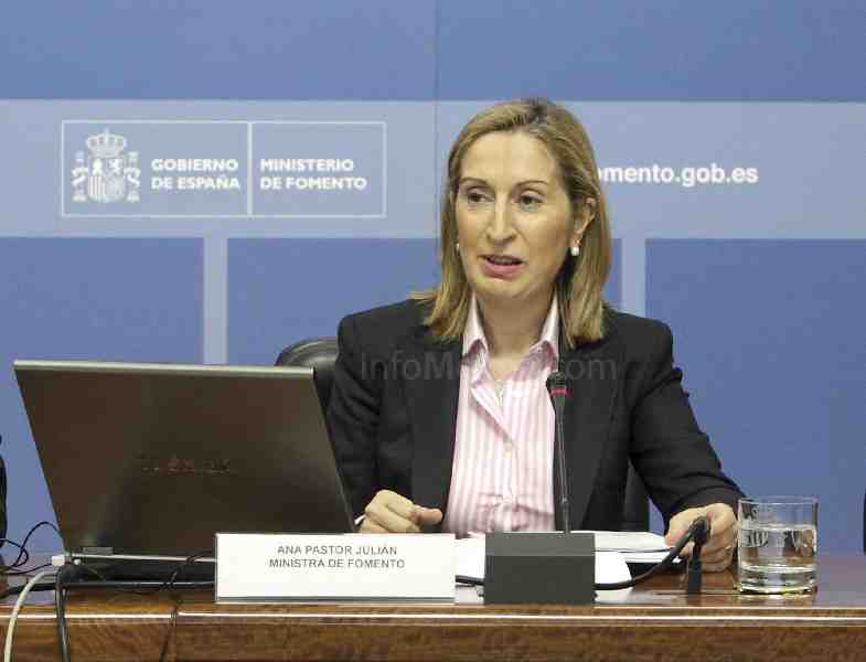 La ministra de Fomento, Ana Pastor