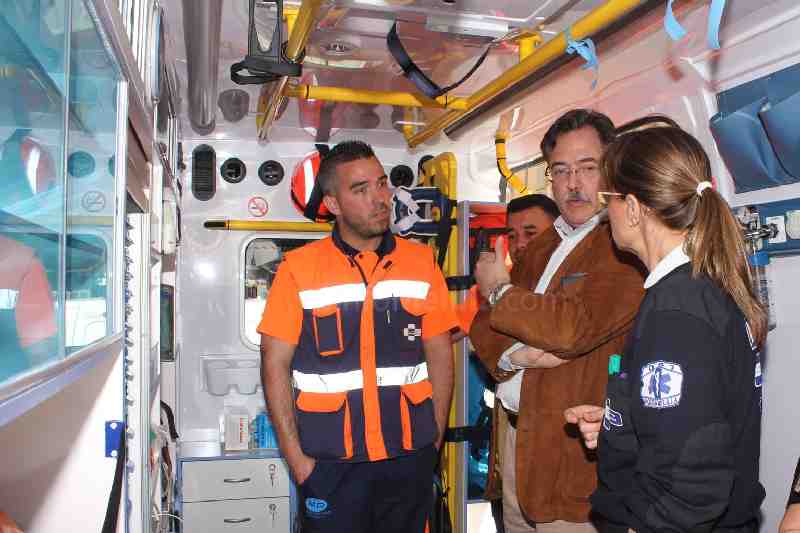 El Área Sanitaria de Melilla dispone ya de dos nuevas ambulancias con los últimos avances