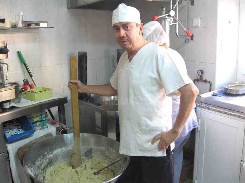 Los churros de Cabrerizas cotizan al alza en tiempos de crisis e imaginación