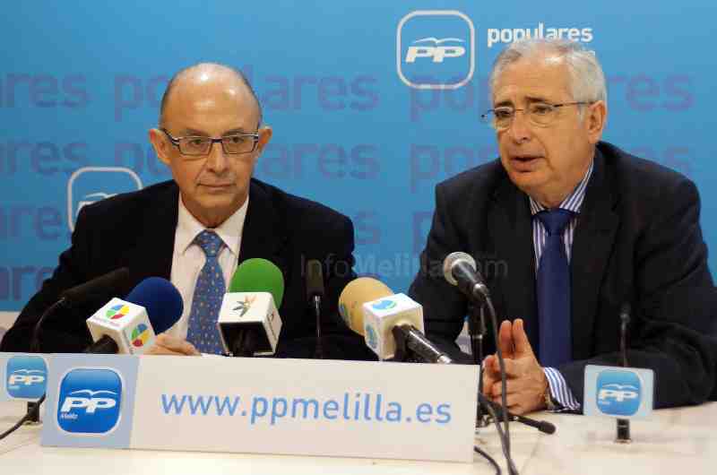 Montoro junto a Imbroda en una de sus visitas a Melilla