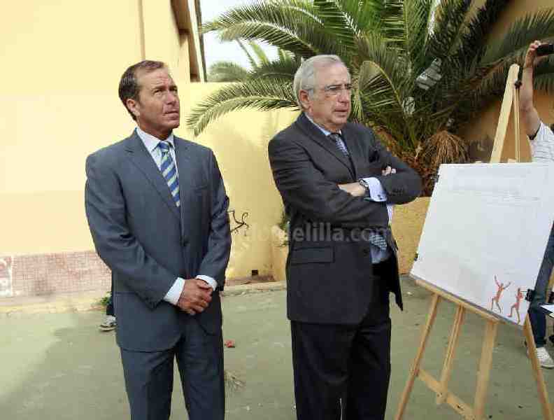 Melilla pone en marcha las obras de la cubierta de las pistas del Velázquez y da cumplida cuenta del convenio con el CSD