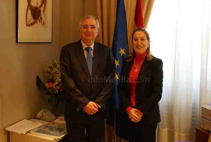 Imbroda junto a Ana Partor durante la reunión que mantuvieron hace unos días
