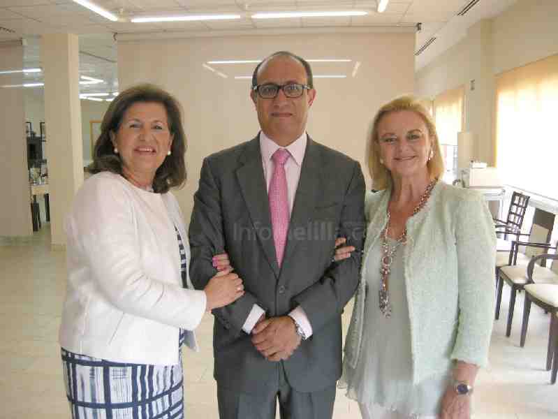 El Barkani arropa a Maribel Pintos en su presentación como nueva directora de la Residencia de Mayores