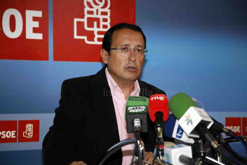 El secretario general del PSOE local, Dionisio Muñoz