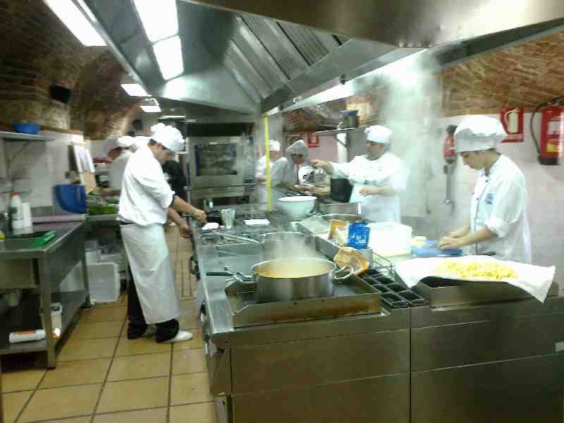 Abierto el plazo de inscripción para el Curso de Pastelería de la Escuela de Hostelería