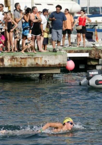 El favorito, Miguel Ángel Rozas, vence en la XLV edición de la travesía al Puerto de nuestra Ciudad