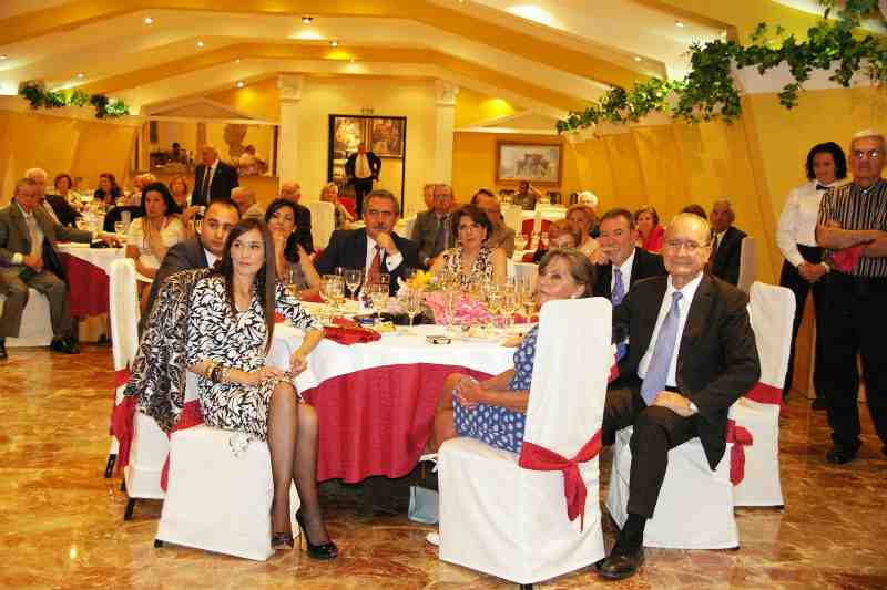 El alcalde de Málaga y otras autoridades asistieron a la cena