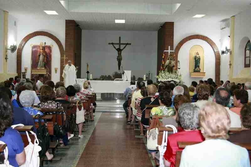 El levante impidió el tradicional paseo de la Virgen del Carmen por la bahía melillense