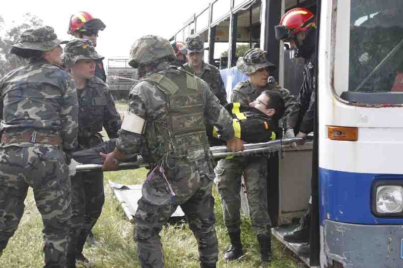 El simulacro de emergencia de nivel 2 de la UME, en imágenes