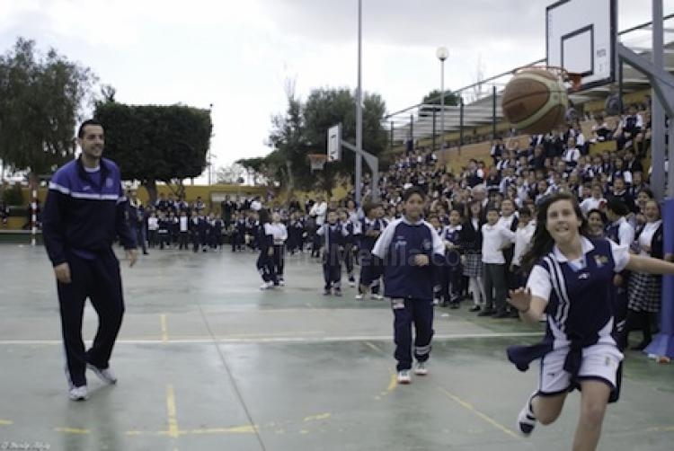 'Vive el Deporte' visitó el colegio Enrique Soler