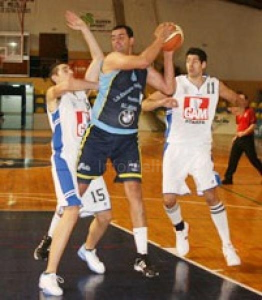 Kemel no pudo debutar en este partido