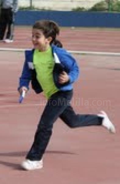 Éxito del torneo "Jugando al Atletismo" del Club Atlético Melilla