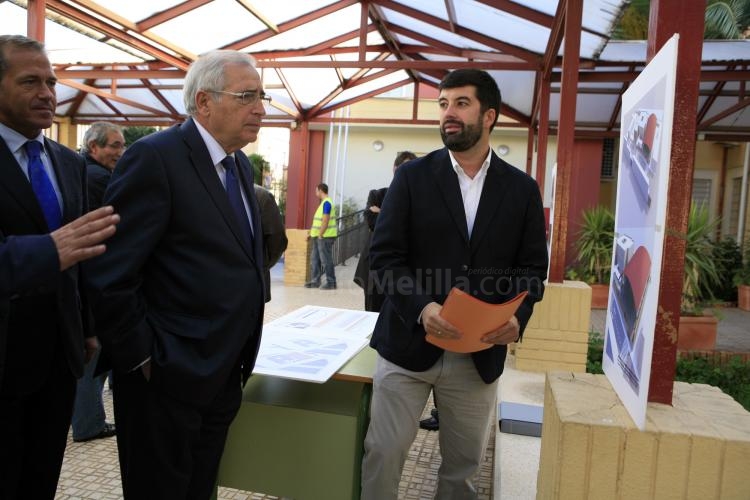 Melilla pone en marcha las obras de la cubierta de las pistas del Velázquez y da cumplida cuenta del convenio con el CSD