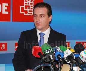 Gregorio Escobar, secretario general del PSOE local