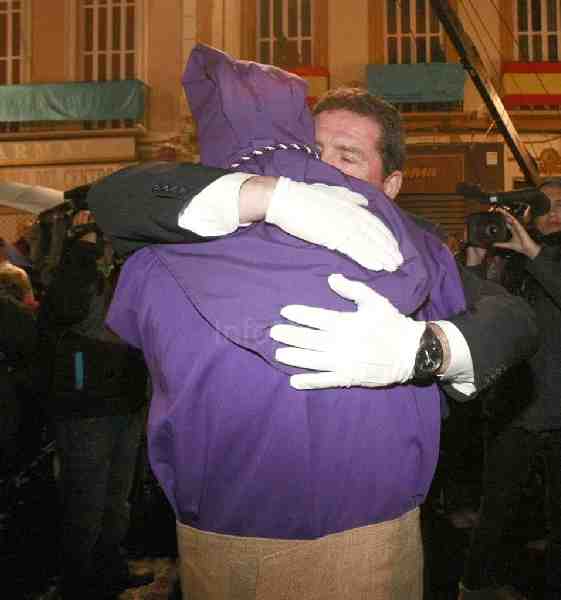 Nuevo triunfo del amor y el perdón en un Jueves Santo empañado por la lluvia