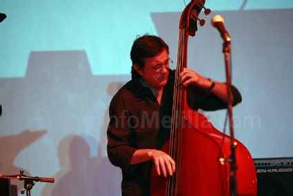 El contrabajo, Javier Colina