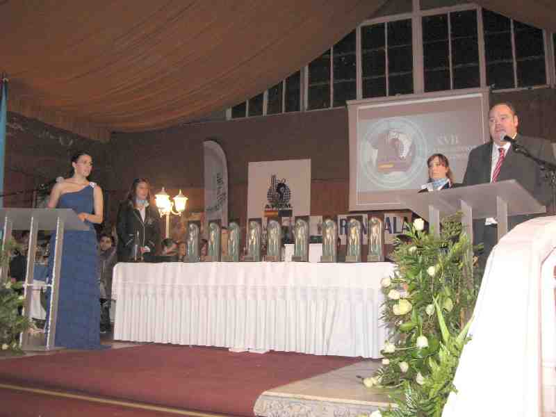Ricardo Fernández y Evelyn Muñoz, conductores de la Gala del Deporte de la APDM