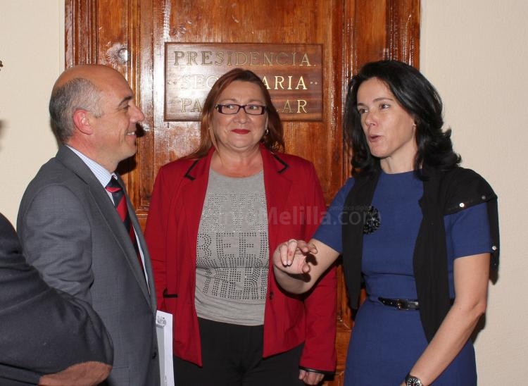 También se ha entrevistado con la responsable del área de Bienestar Social y Sanidad
