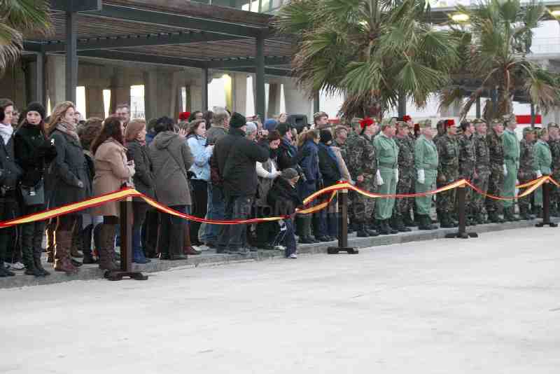 Melilla despide a 200 soldados que participarán en la misión del Líbano