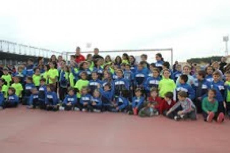 Éxito del torneo "Jugando al Atletismo" del Club Atlético Melilla
