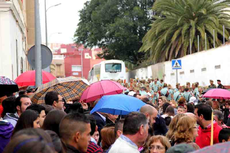 La falta de portadores impide a la Virgen de Gracia y Esperanza acompañar a 'La Pollinica' en su estación de penitencia