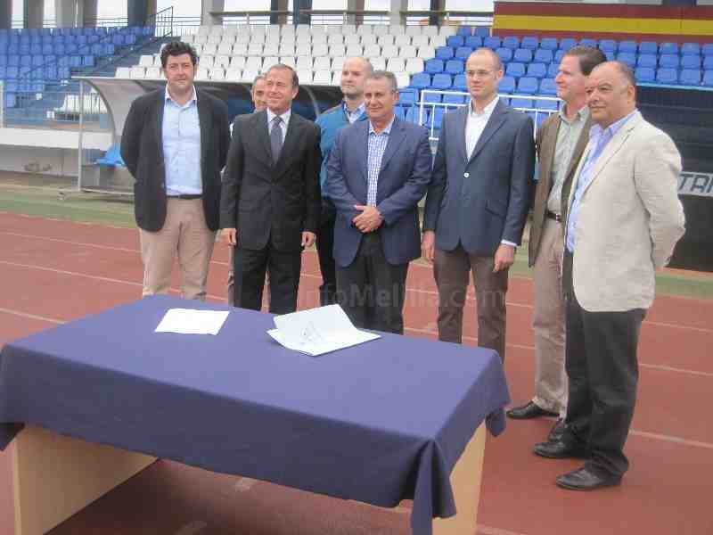 Comienzan las obras de rehabilitación de la cubierta de la tribuna del Álvarez Claro con una inversión de 336.000 euros