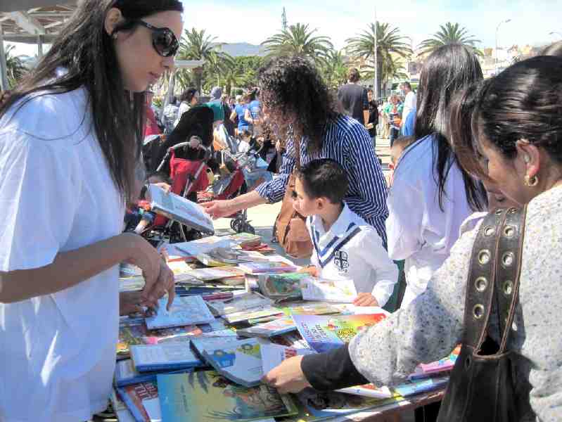 Cientos de niños participan en el acto central de la CME, dirigida a reclamar una educación de calidad y pública para todos