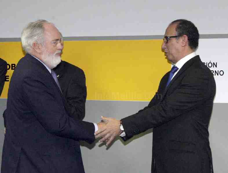 Arias Cañete señala la necesidad de que todas las administraciones se impliquen en el desarrollo de Melilla