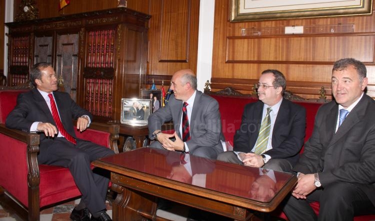 Otro de los encuentros importantes ha sido el mantenido con el presidente accidental, Miguel Marín