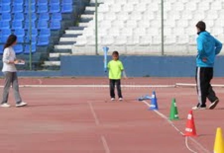Éxito del torneo "Jugando al Atletismo" del Club Atlético Melilla