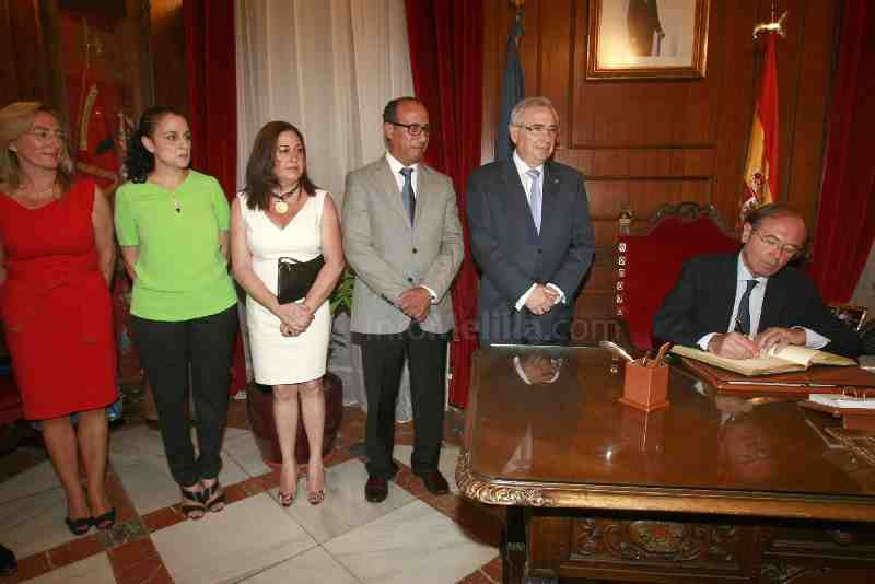 Pío García-Escudero pedirá que la eliminación de la paga extra de Navidad se extienda a los senadores