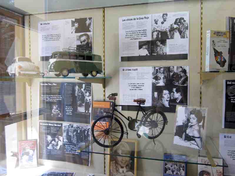 La inauguración de la exposición 'Cine del SIglo XX' abre las actividades previas al inicio esta noche de la Semana de Cine