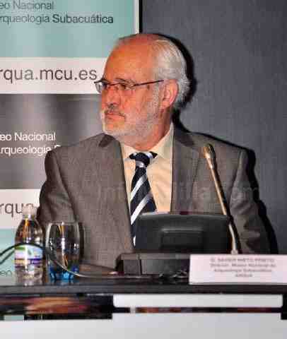El director del Museo Nacional de Arqueología Subacuática, presente en el Club Marítimo