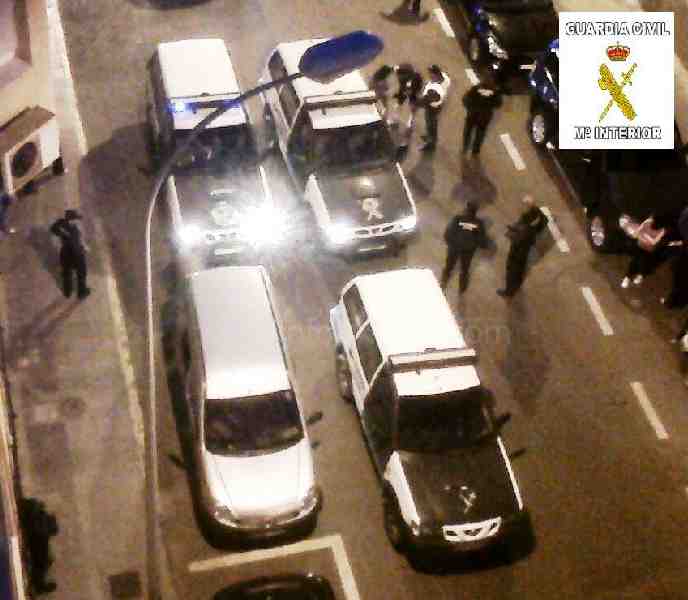 Rescatada una inmigrante del doble fondo de un vehículo que había sido abandonado