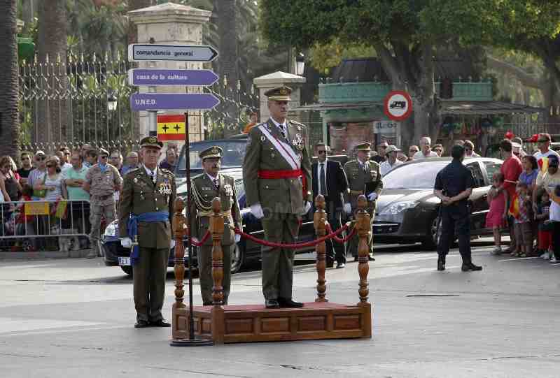 Un brillante desfile militar pone el broche de oro al DIFAS 2012 en Melilla